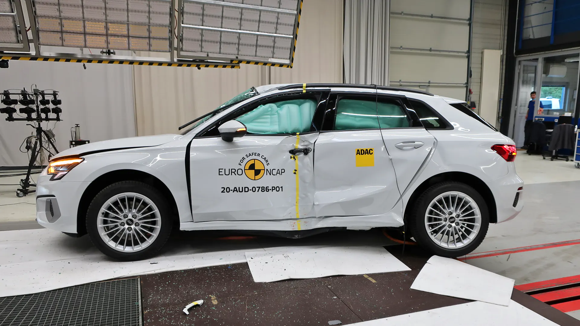 Краш-тесты Audi RS 3 Sportback