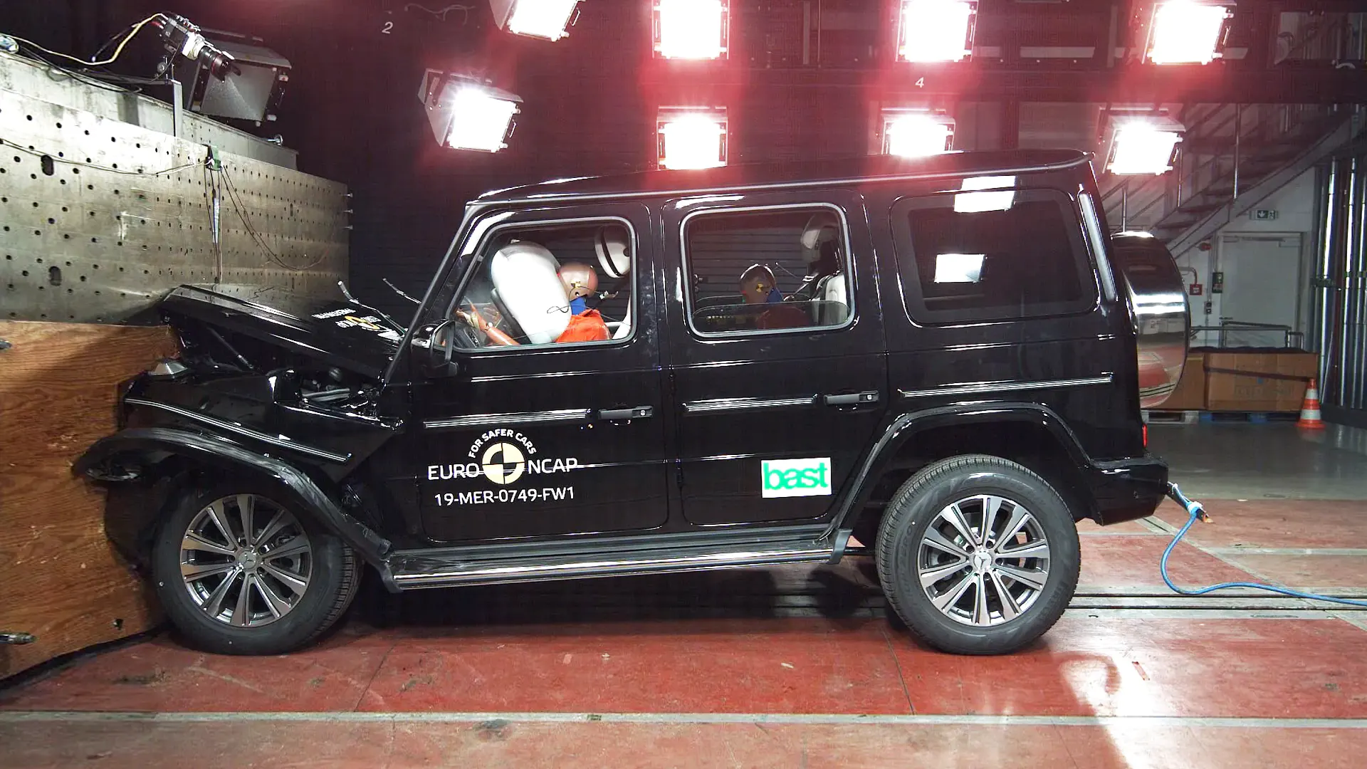 Краш-Тест Mercedes-Benz G-Класс