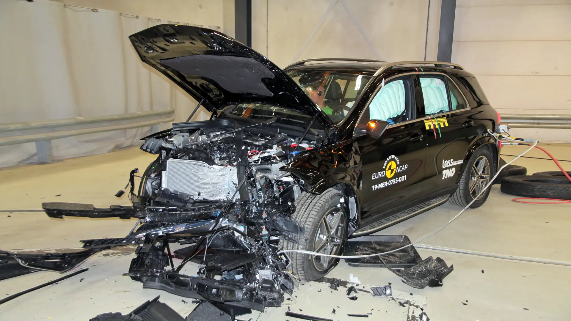 Краш-Тест Mercedes-Benz GLE