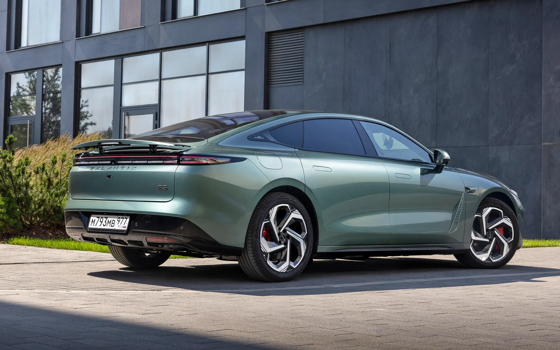 Фото Exlantix ES Фото Exlantix ES