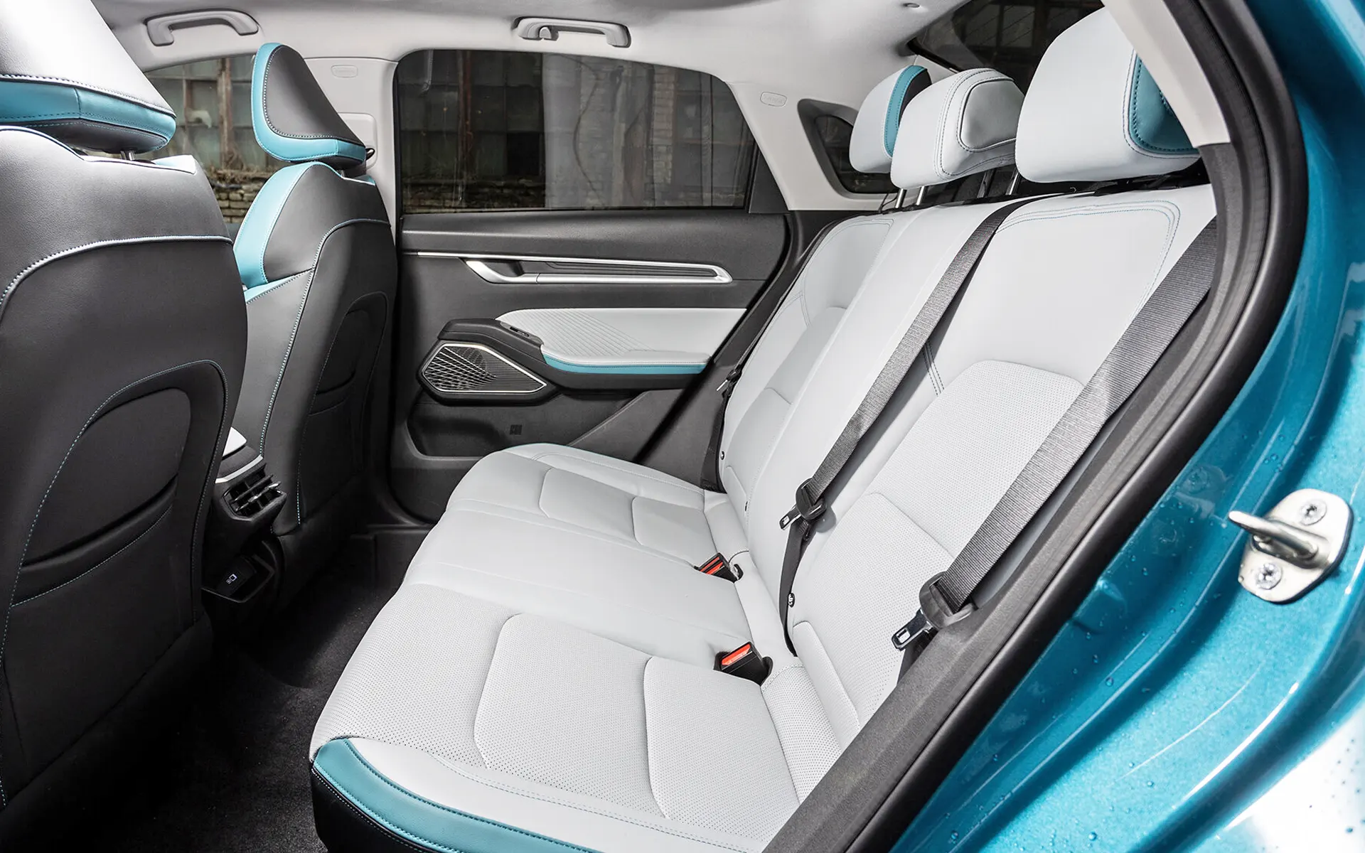 Фото Geely Emgrand Фото Geely Emgrand