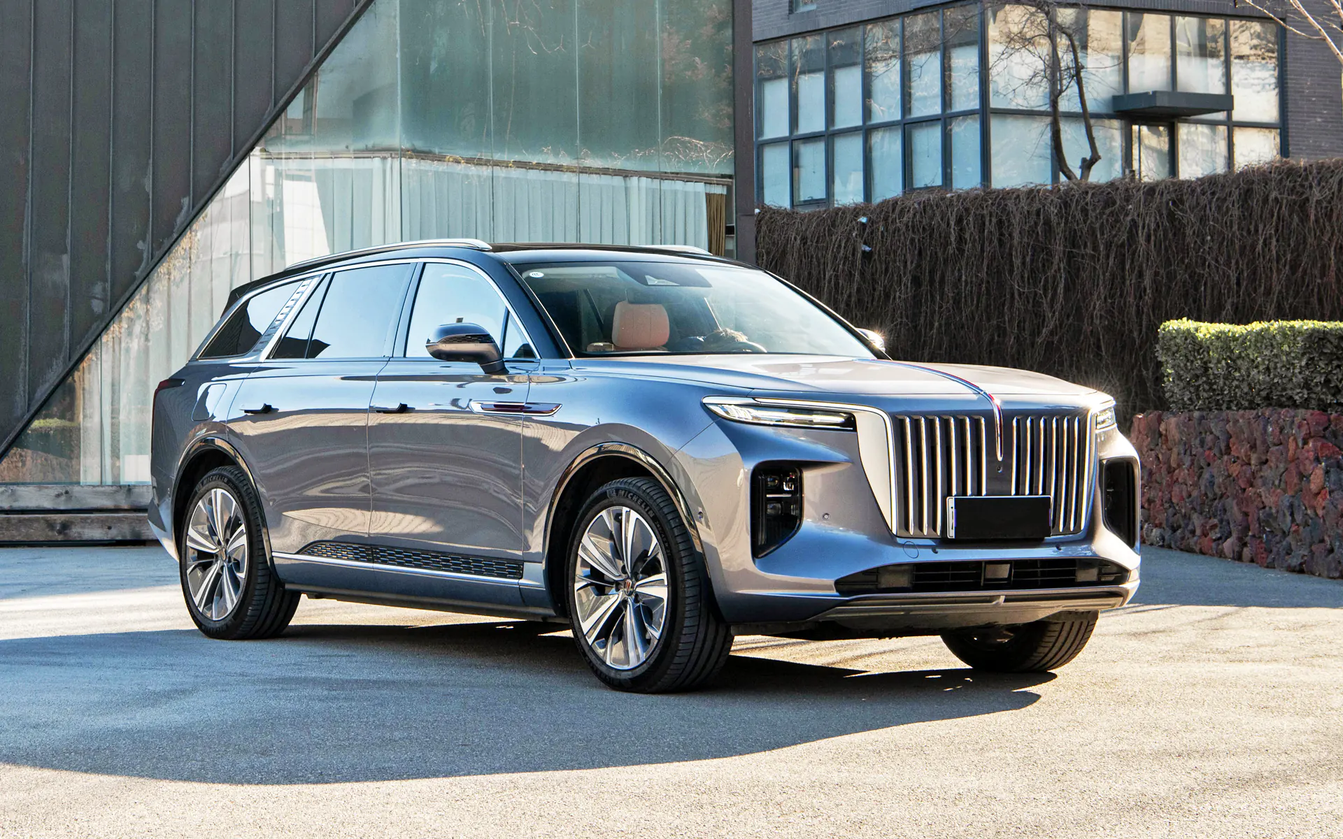 Комплектации и цены Hongqi E-HS9