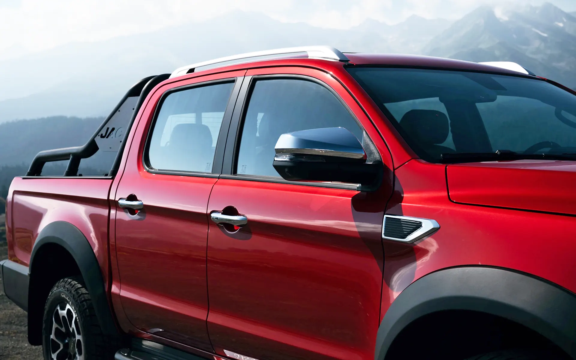 Фото JAC T9 Фото JAC T9
