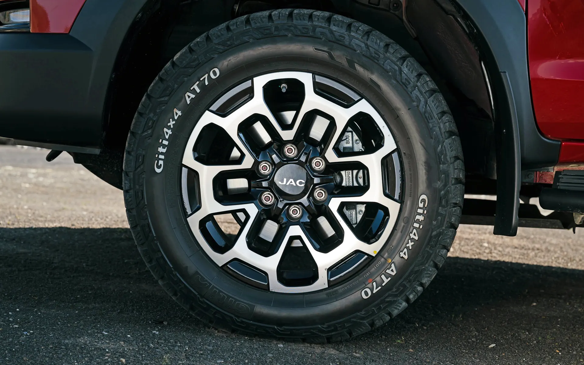 Фото JAC T9 Фото JAC T9