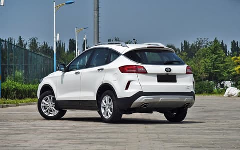 Фото FAW Besturn X80 сзади
