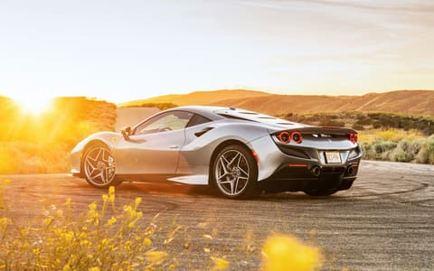Фото Ferrari F8 Tributo сзади
