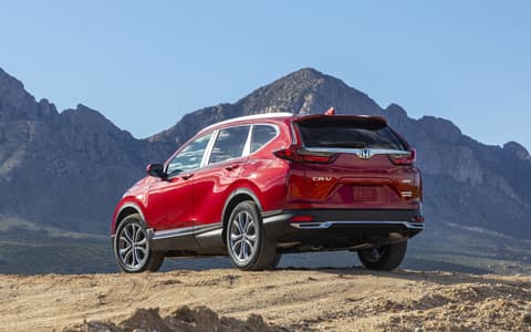 Фото Honda CR-V сзади
