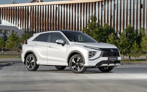 Фото Mitsubishi Eclipse Cross