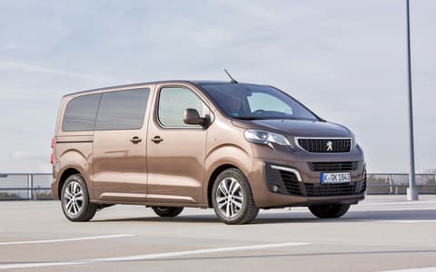 Фото Peugeot Traveller